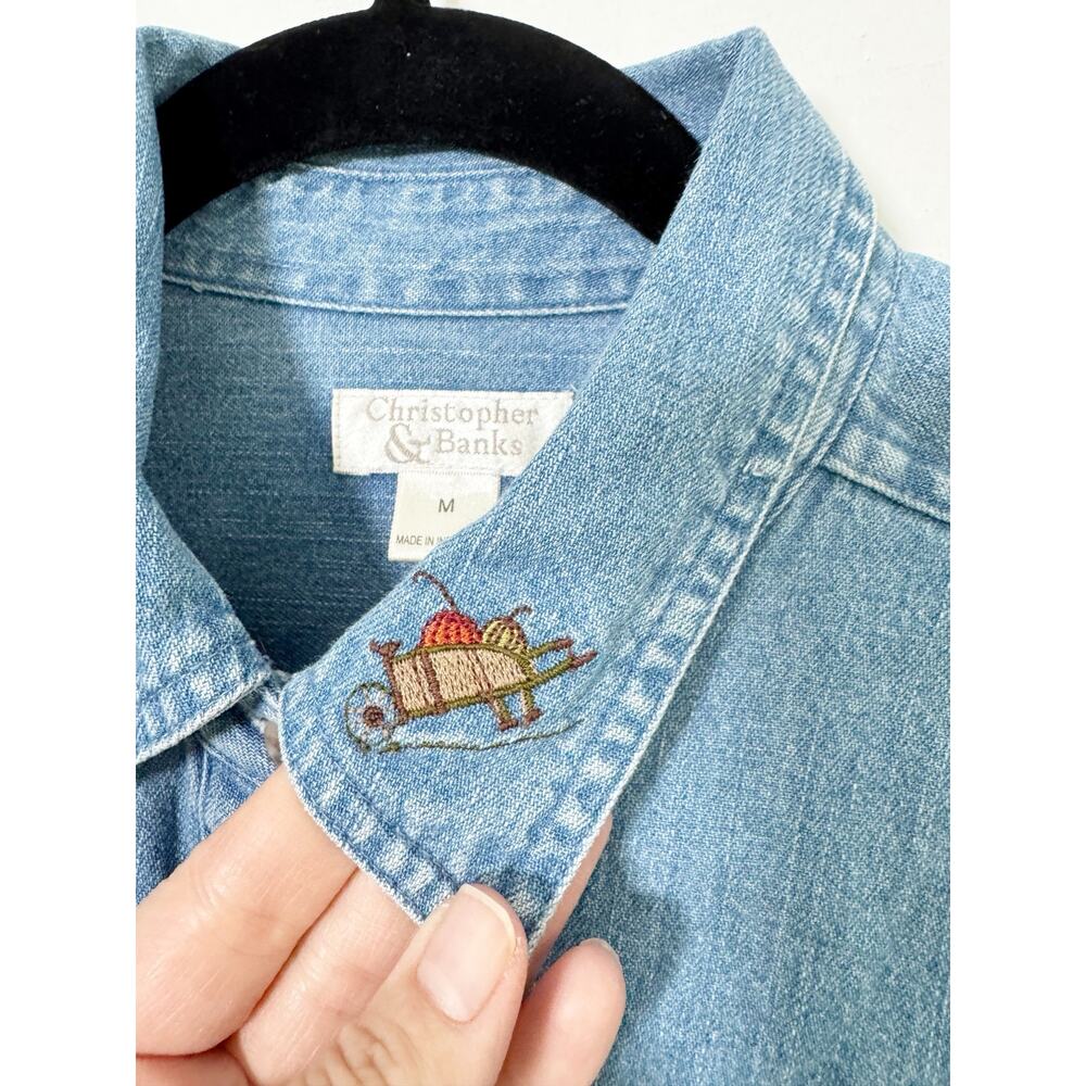 Vintage Collared Denim Button Down Shirt Embroidered Fall Motif Pumpkins Autumn - Picture 4 of 16